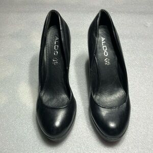 Aldo leather platform heels